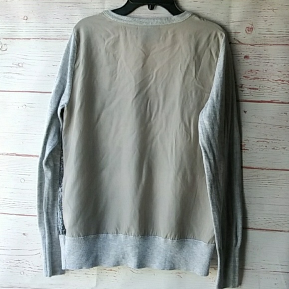 HP 🎉 🎈 Simply Vera Vera Wang Sparkly Gray Sweater Sz LP - Picture 4 of 6